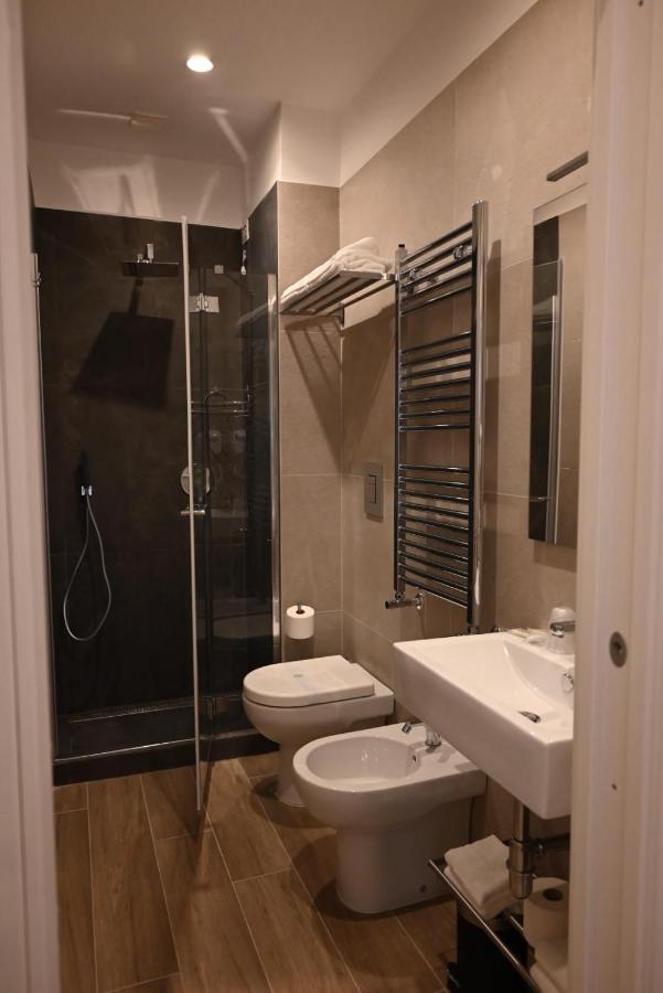 B&B Palazzina Avallone Napels Buitenkant foto