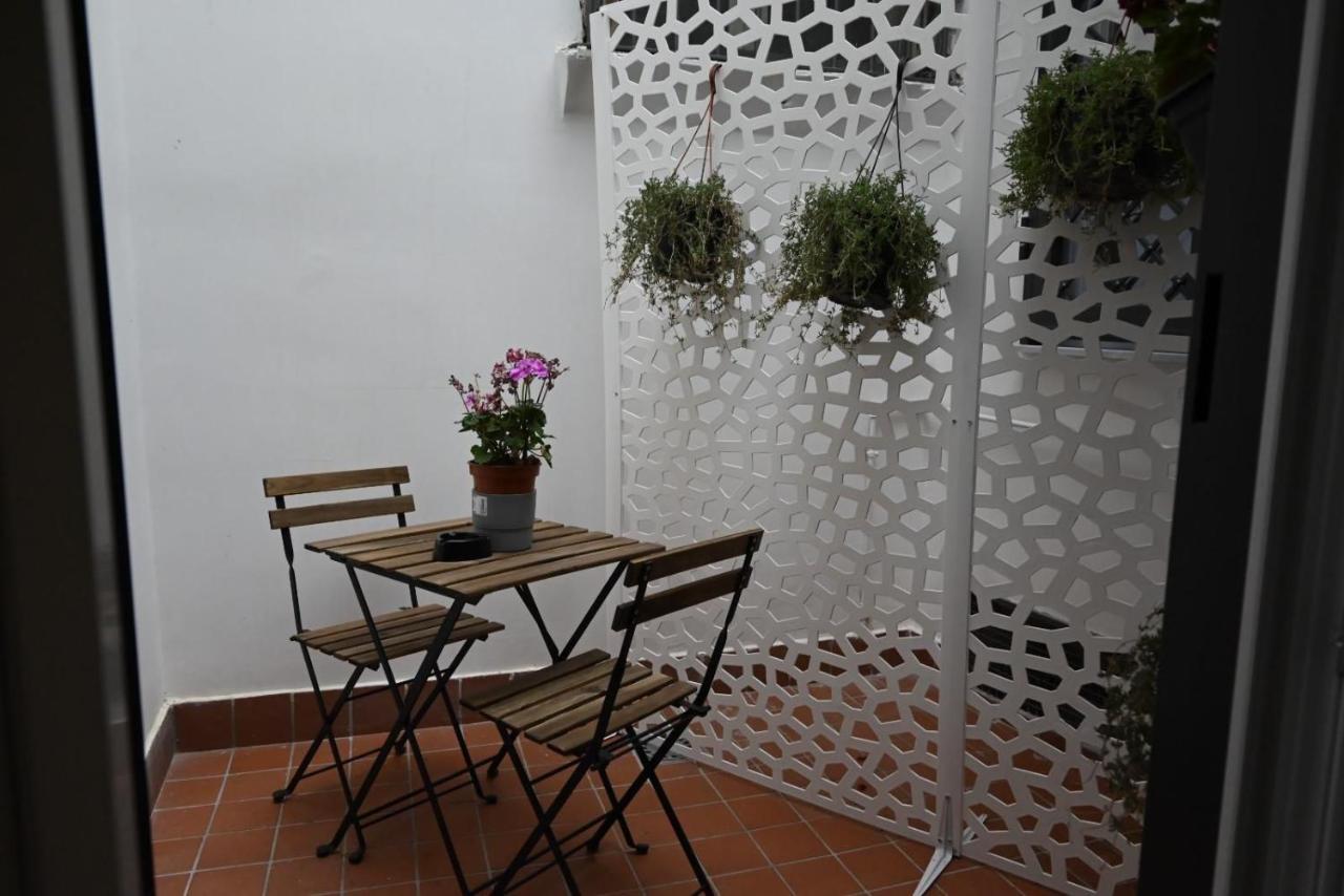 B&B Palazzina Avallone Napels Buitenkant foto