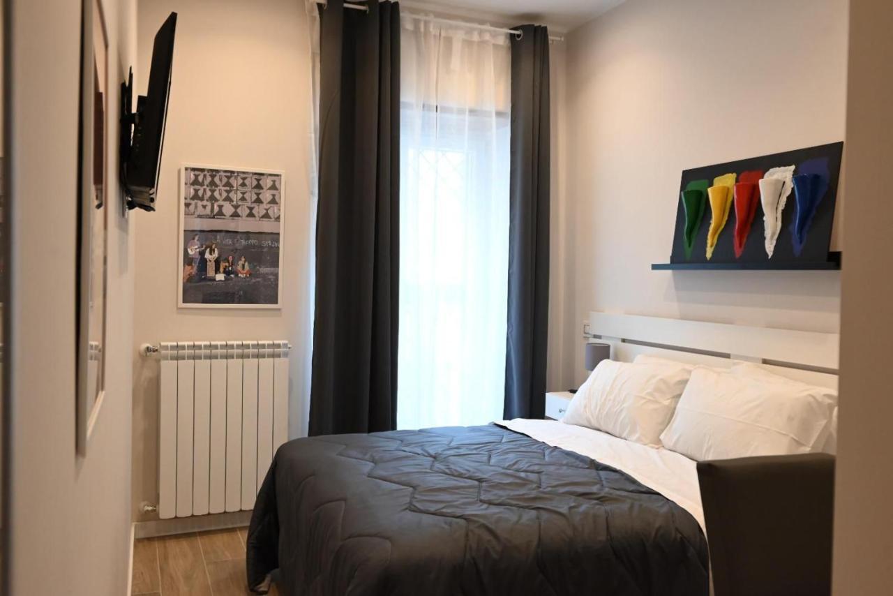 B&B Palazzina Avallone Napels Buitenkant foto